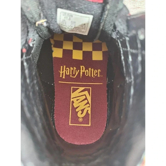 Vans Harry Potter Hogwarts Gryffindor Skateboard Sk8 Hi-Top Shoe Kids US 11 - Picture 7 of 8